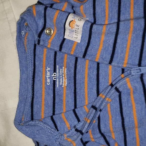 Carter's One Piece Outfit - Picture 4 of 4